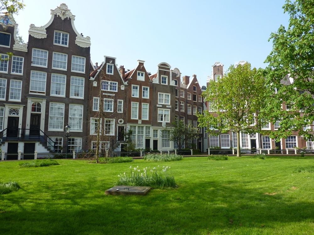 110417 Begijnhof, Amsterdam - 24