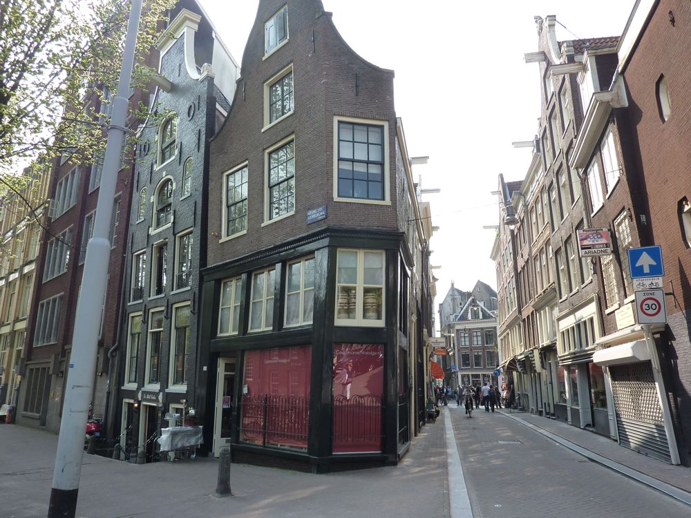 110417 De Kalverstraat à Spui, Amsterdam - 05