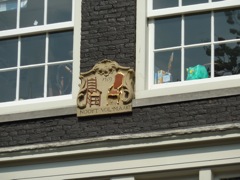 110418 canal Brouwersgracht, en bateau sur les canaux, Amsterdam - 07