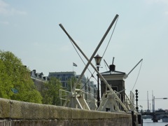 110418 Binnenamstel, en bateau sur les canaux, Amsterdam - 19