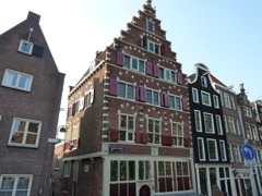 110418 Oude Zidjs Arterburgwal, Amsterdam - 10